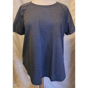 A18  Athletic Works unique style top